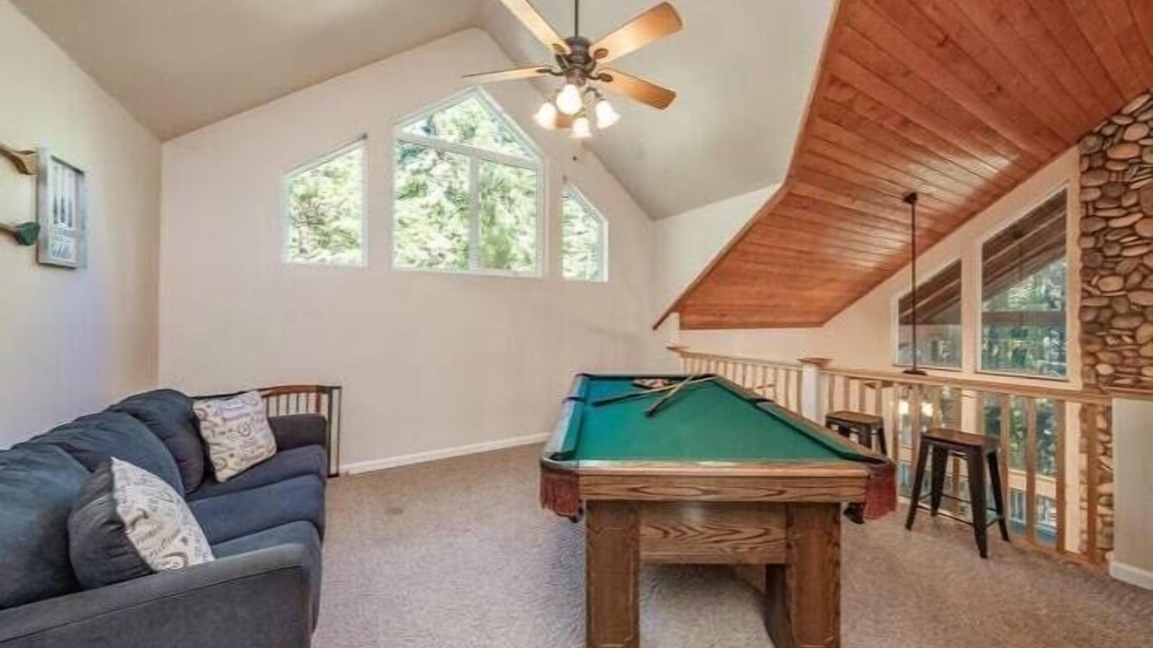 Photo of Livingroom in Dogwood Mountain