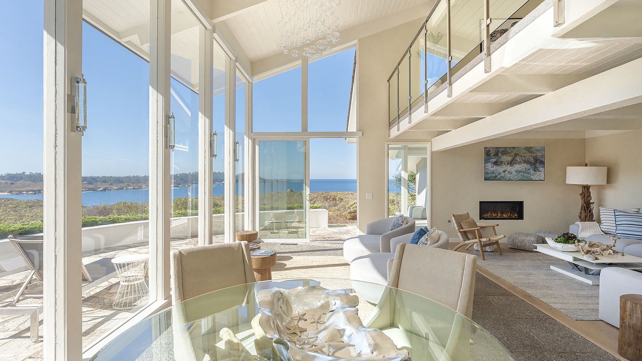 Photo of Livingroom in Carmel Meadows