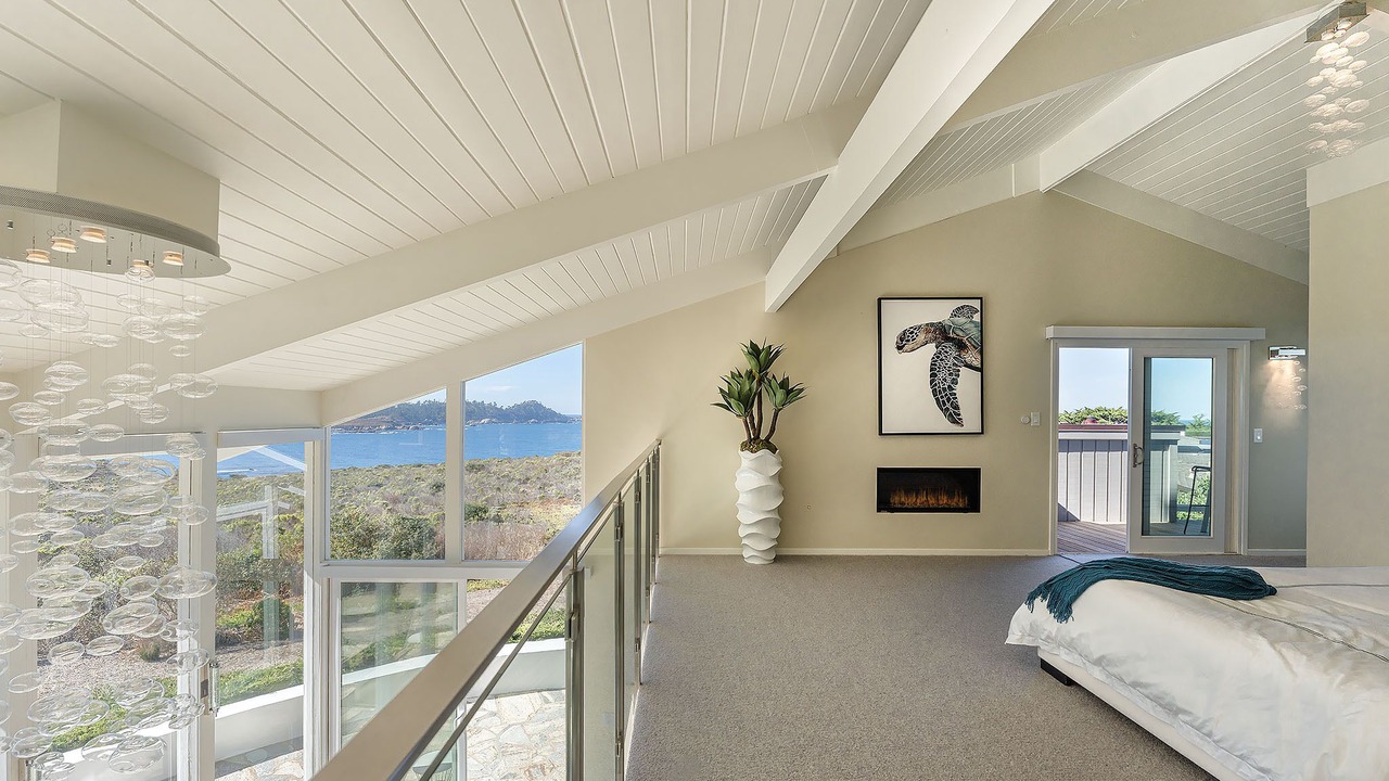 Photo of Livingroom in Carmel Meadows