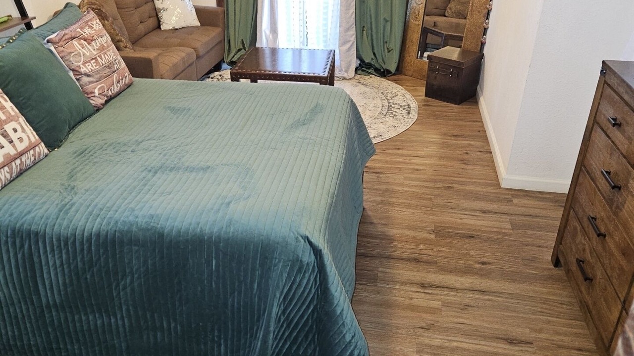 Photo of Bedroom in Oakhurst