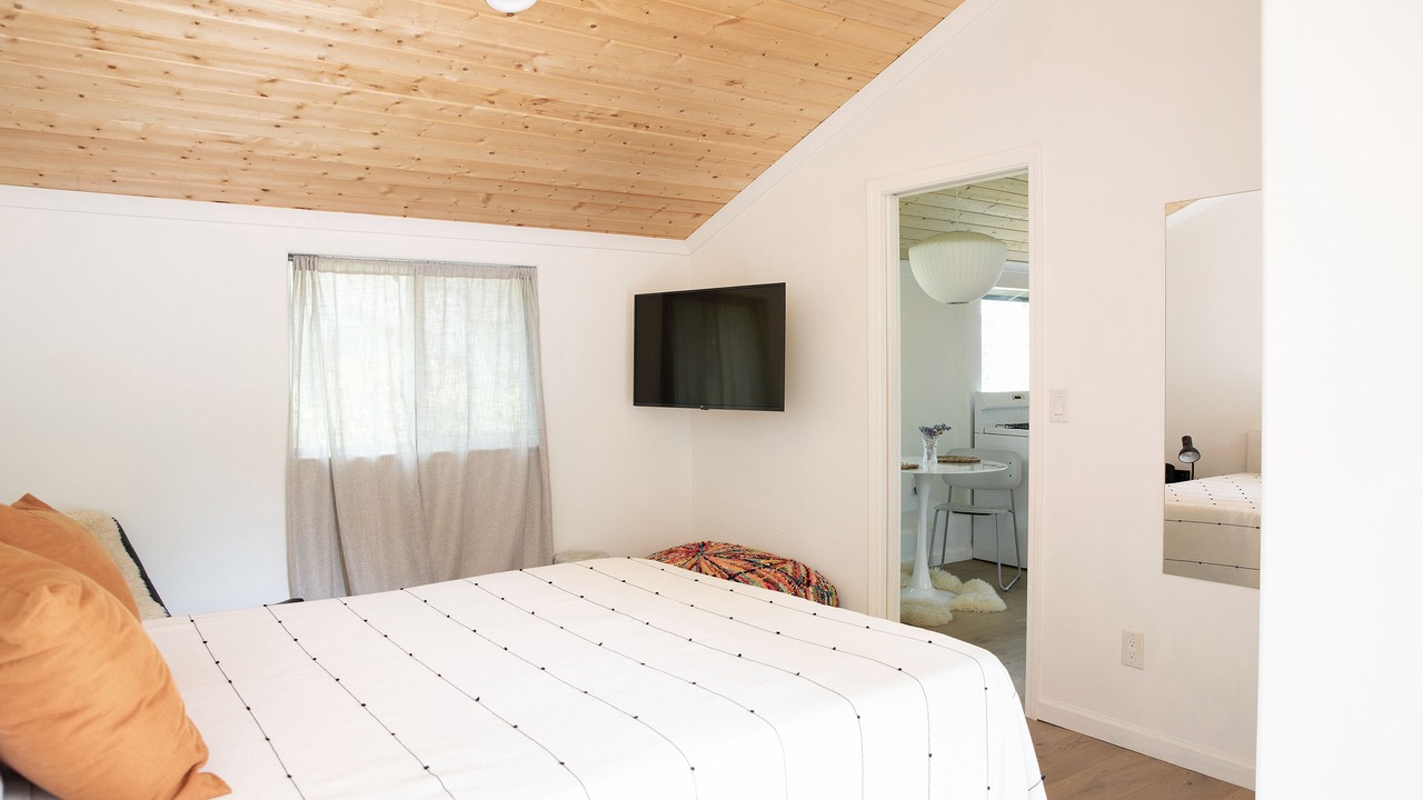 Photo of Bedroom in Marine Terrace