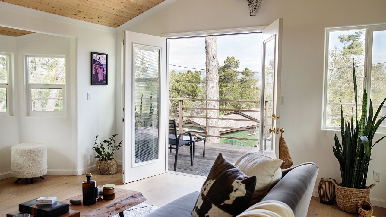 Photo of Livingroom in Marine Terrace