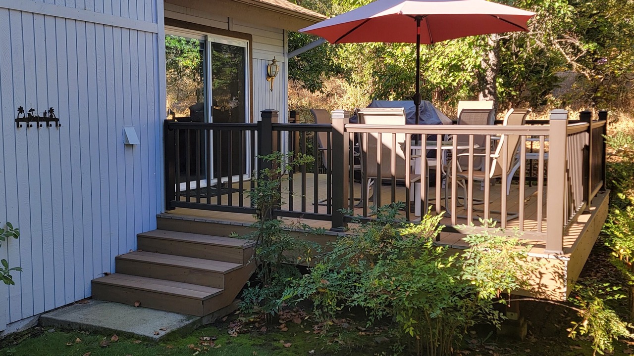 Photo of Patio Balcony in Bass Lake