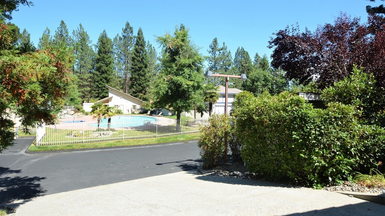 Photo of Outdoor in Bass Lake