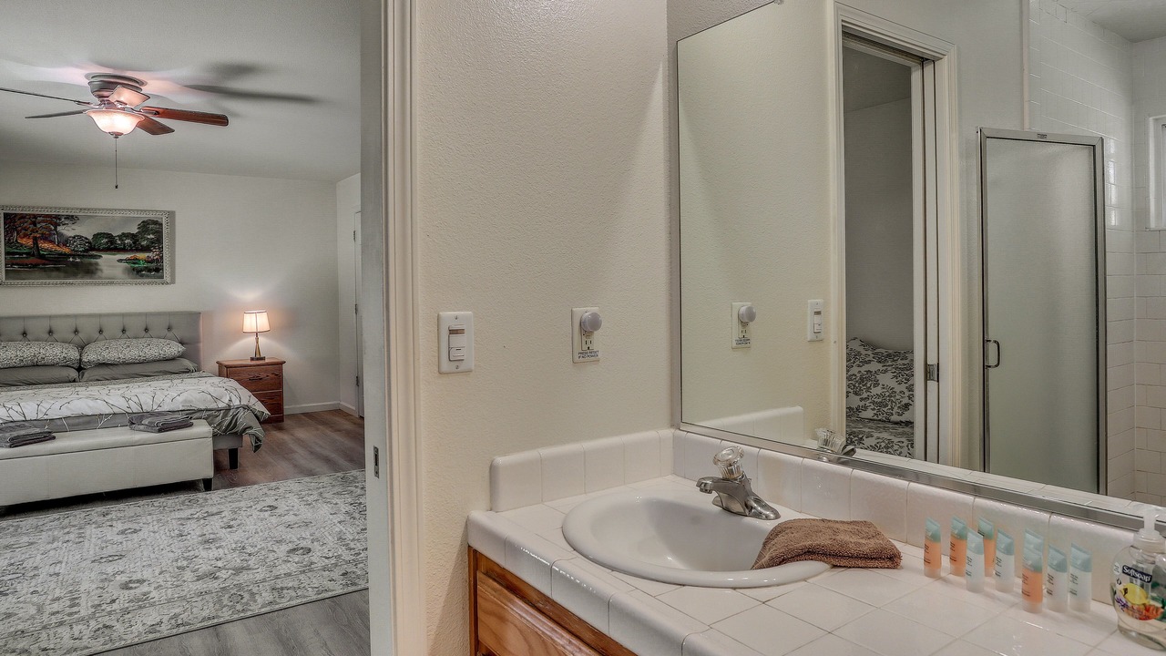 Photo of Bathroom in Mariposa