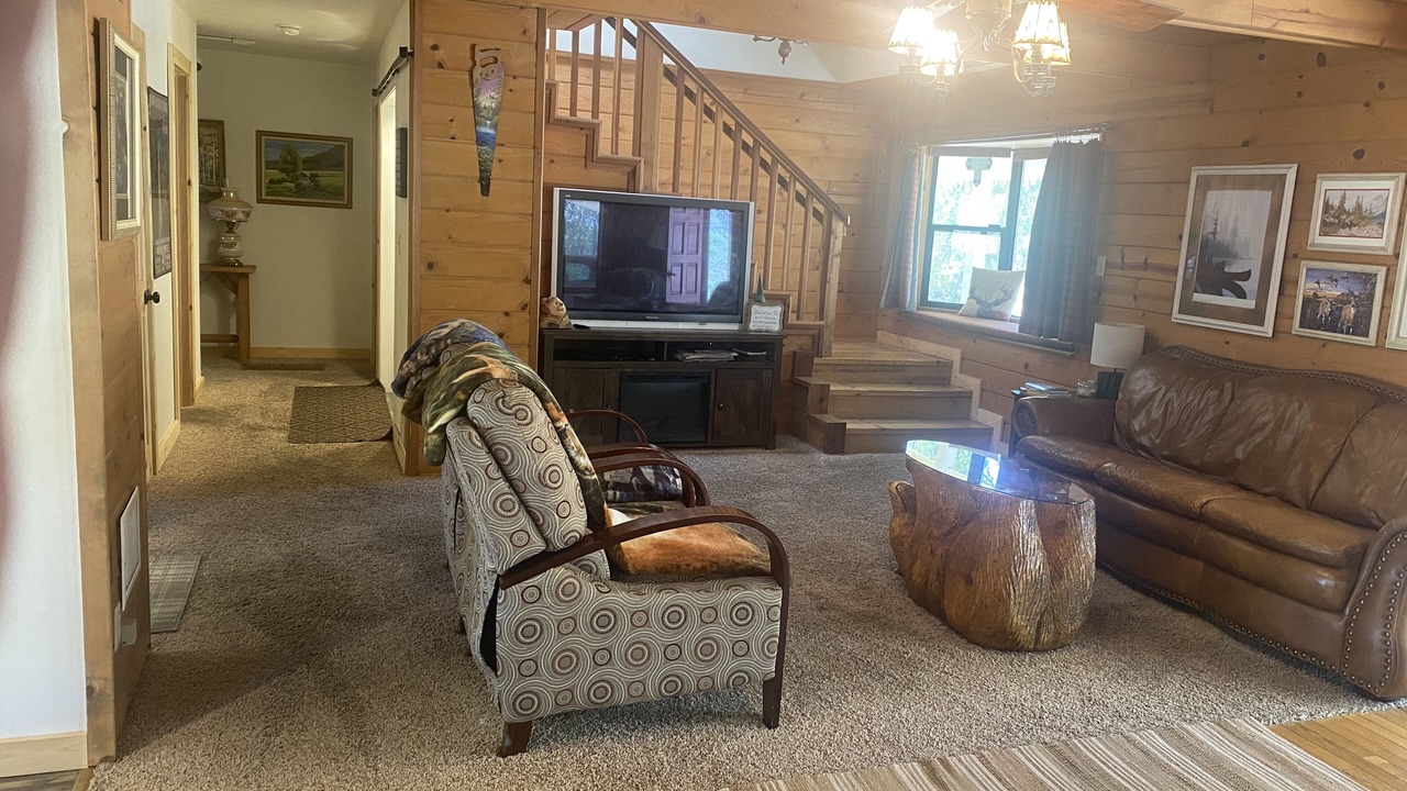 Photo of Livingroom in Mariposa