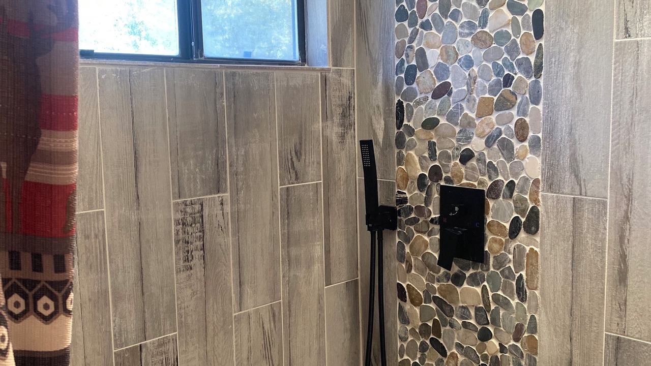 Photo of Bathroom in Mariposa