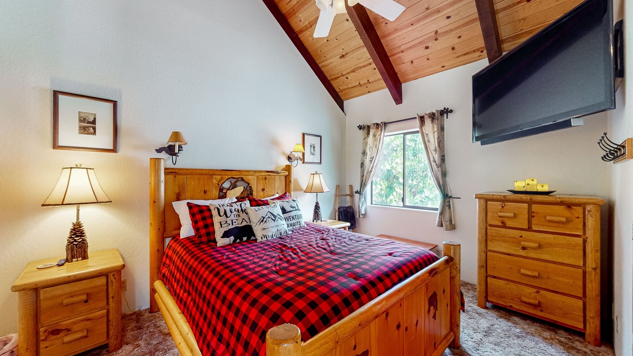 Photo of Bedroom in Bass Lake