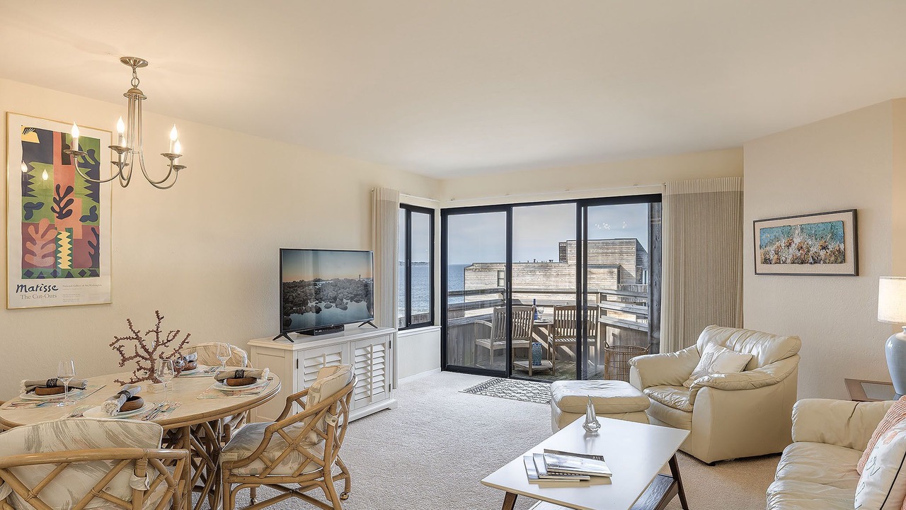 Photo of Bedroom in Monterey