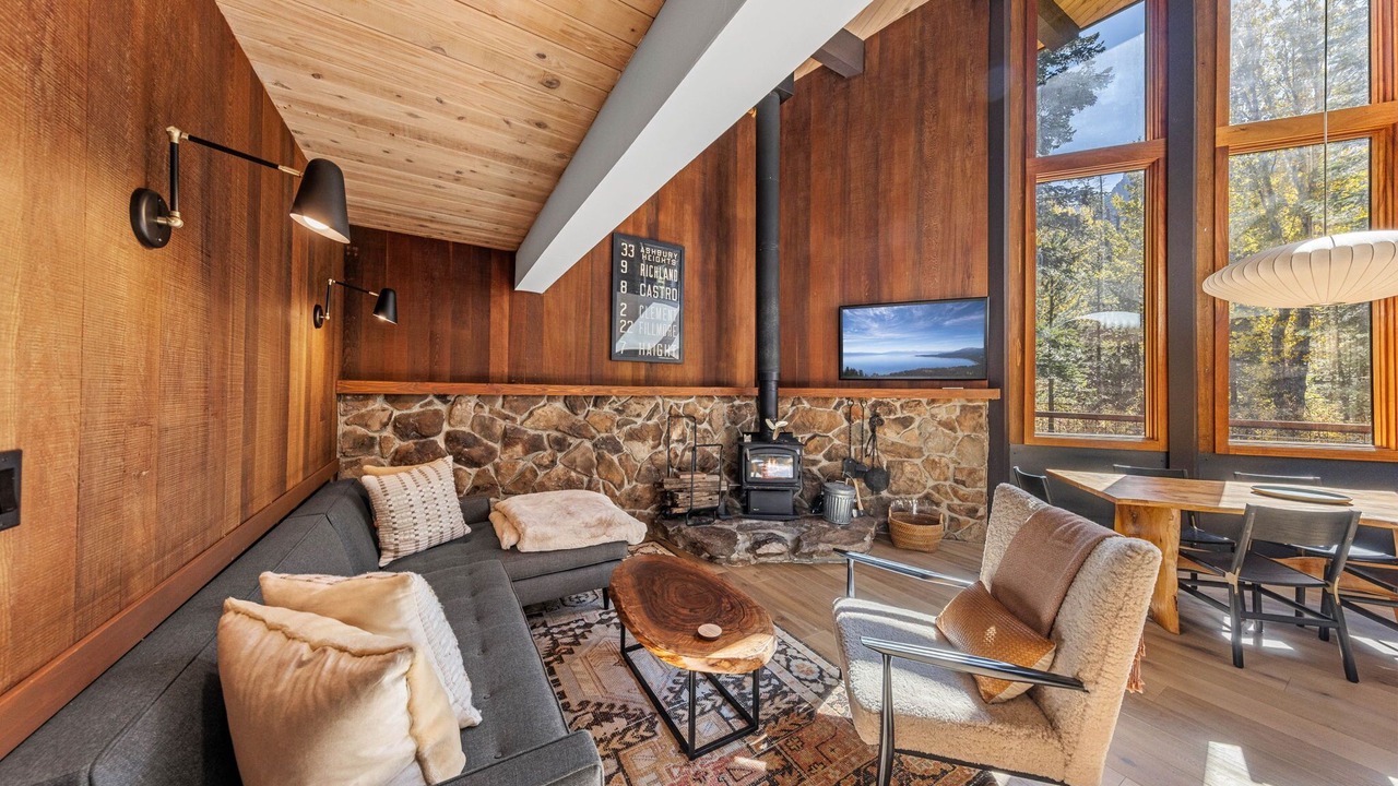 Photo of Livingroom in Alpine Meadows