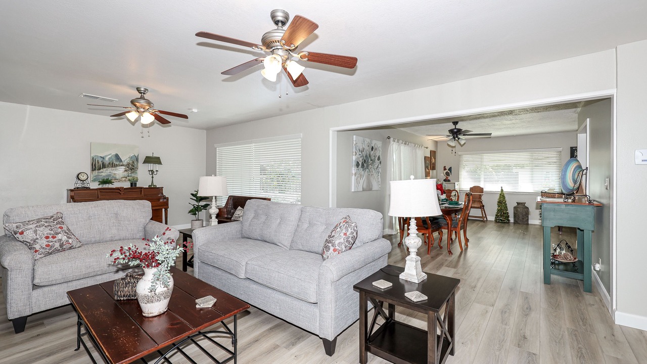 Photo of Livingroom in Merced