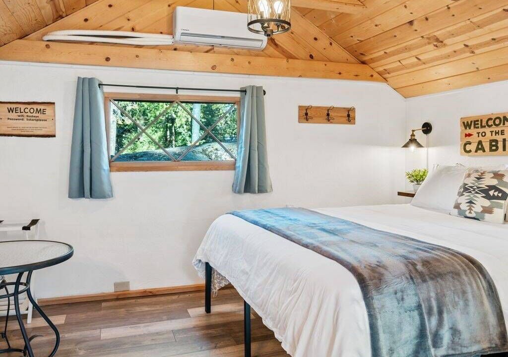 Photo of Bedroom in Shaver Lake