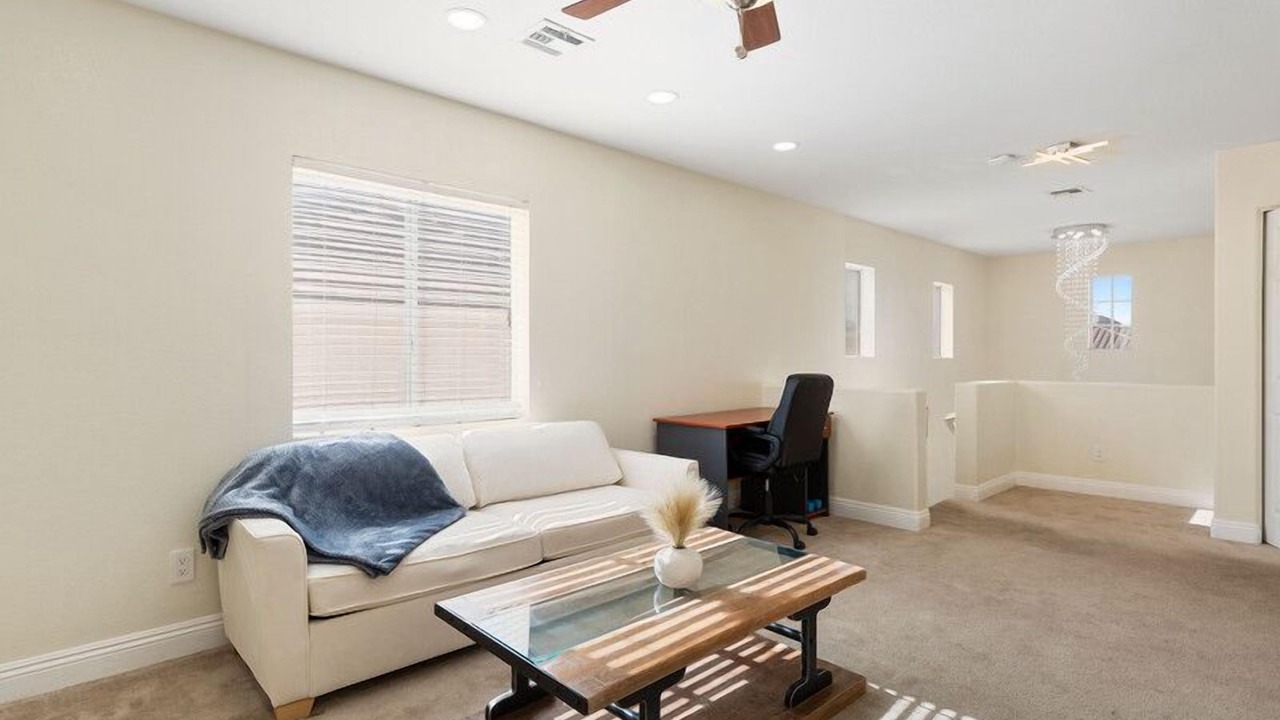 Photo of Livingroom in Rhodes Ranch