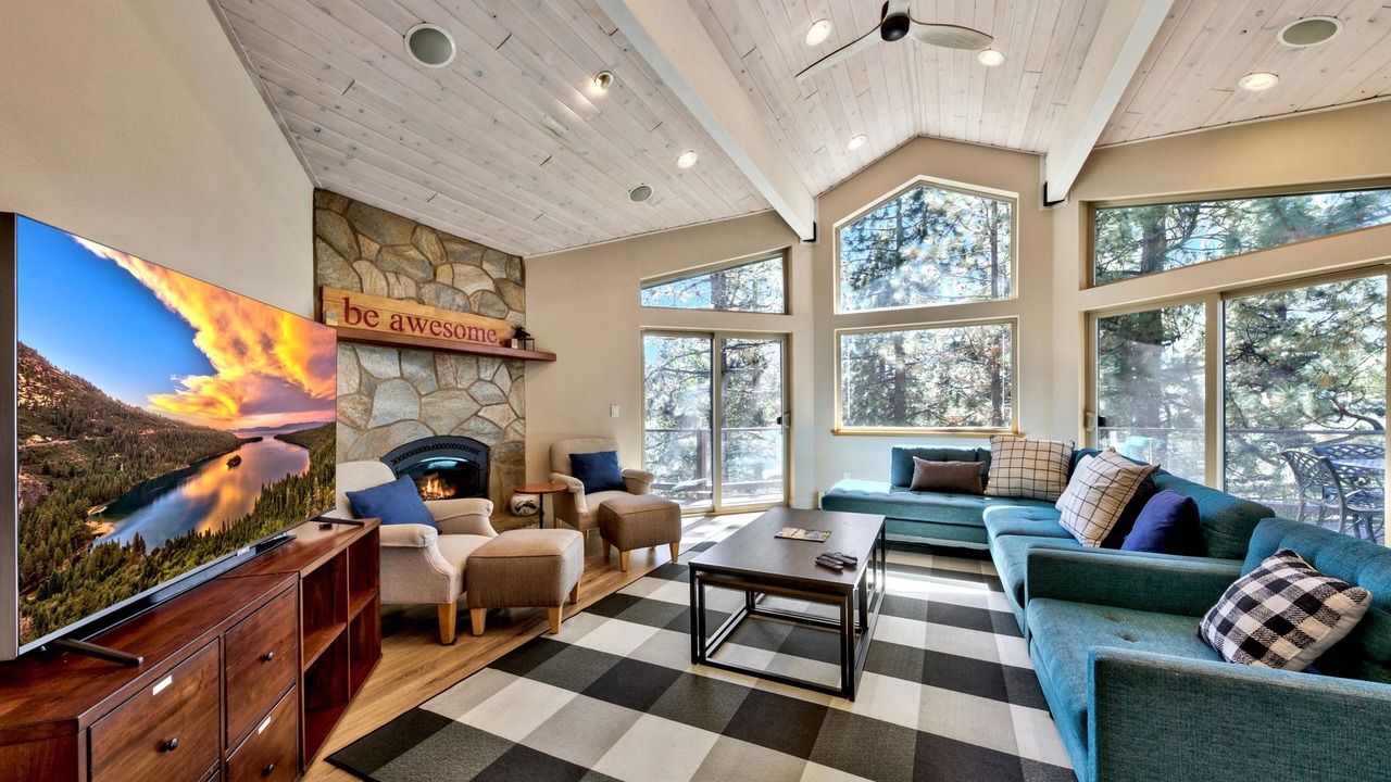 Photo of Livingroom in Zephyr Cove