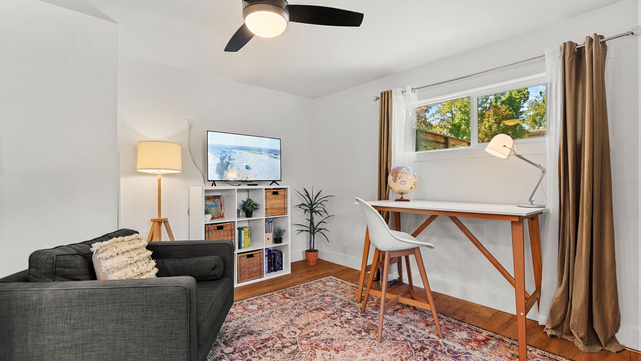 Photo of Livingroom in Redding