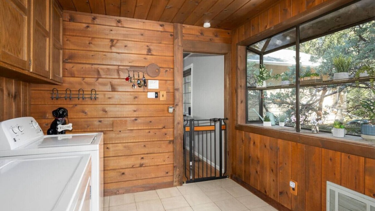 Photo of Bedroom in Oakhurst