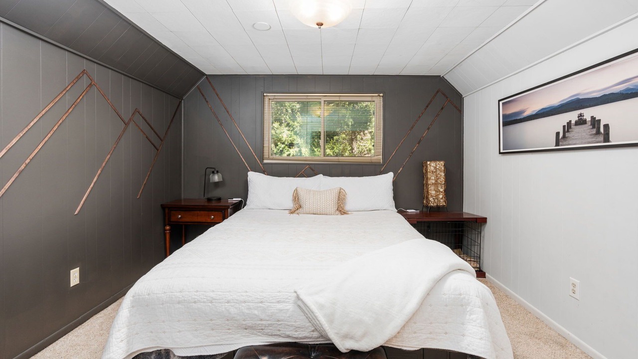Photo of Bedroom in Sierra Cedars