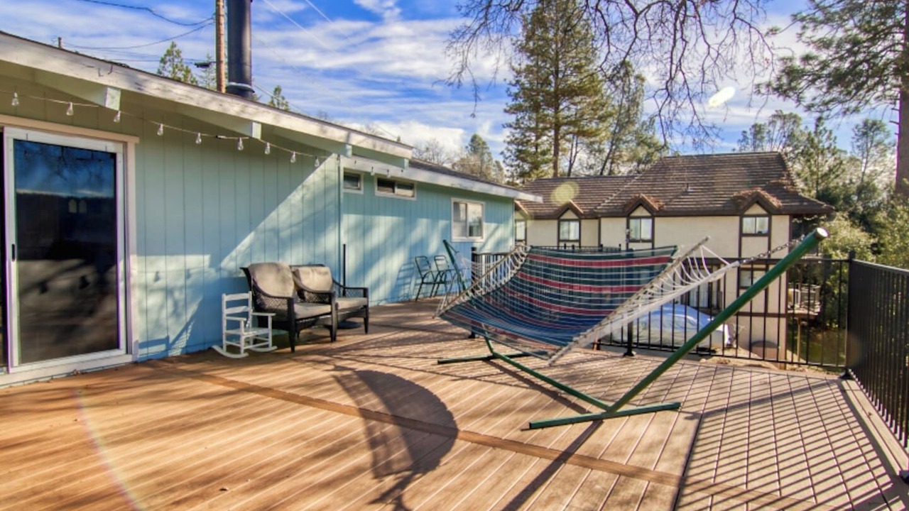 Photo of Outdoor in Groveland