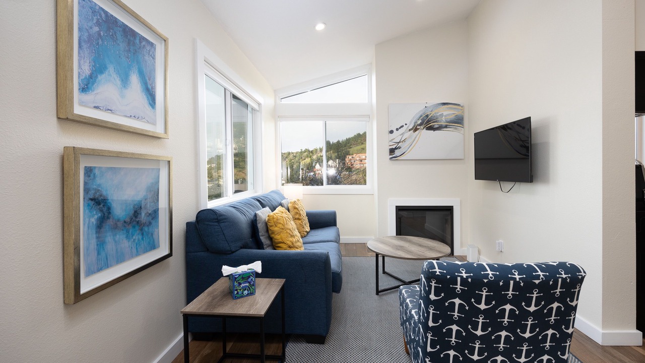 Photo of Livingroom in Pacifica
