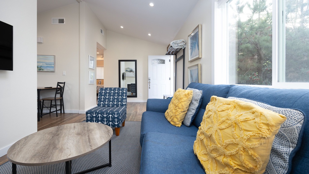 Photo of Livingroom in Pacifica