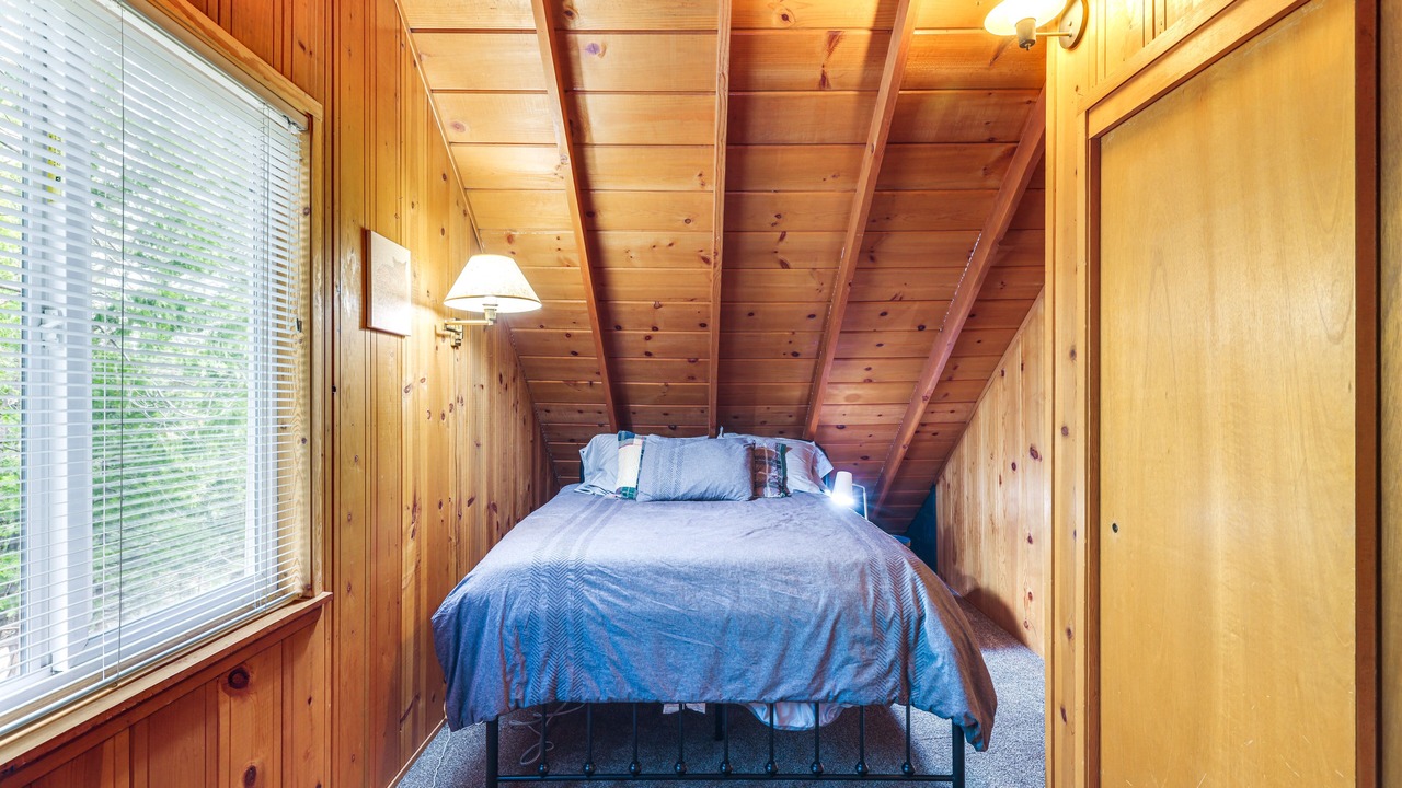 Photo of Bedroom in Mi-Wuk Village