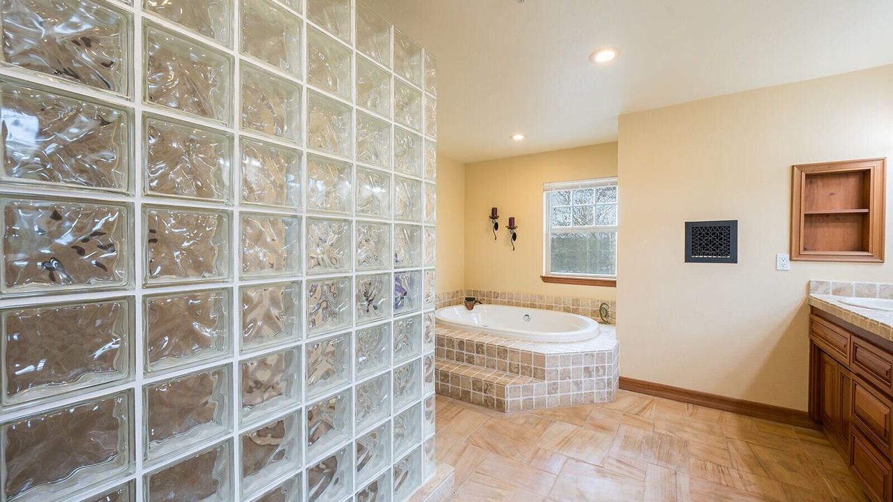 Photo of Bathroom in Atascadero