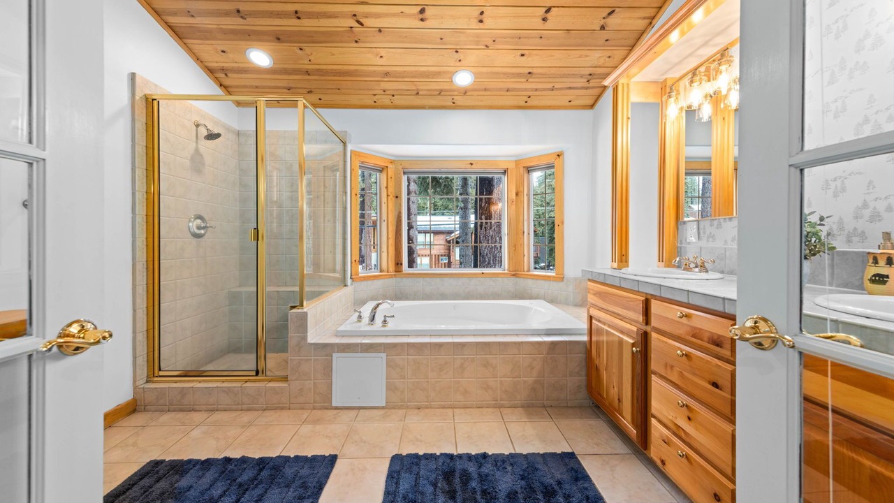 Photo of Bathroom in Tahoe Pines