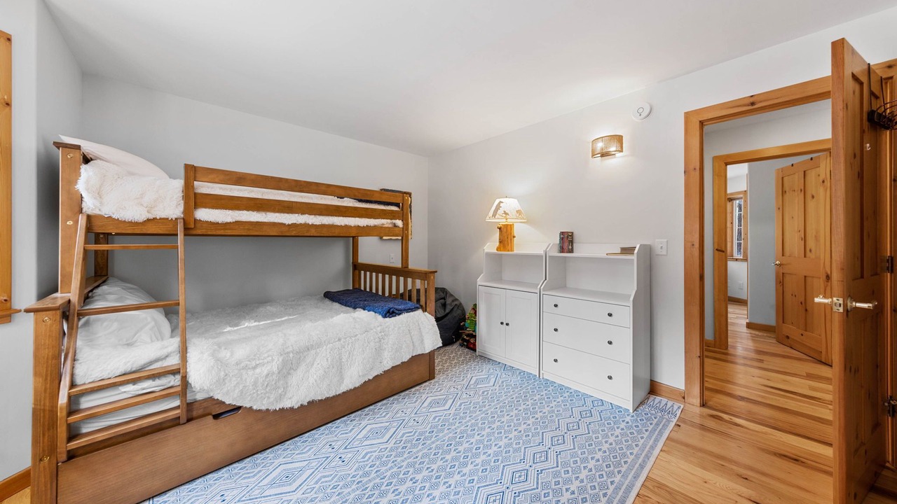 Photo of Bedroom in Tahoe Pines