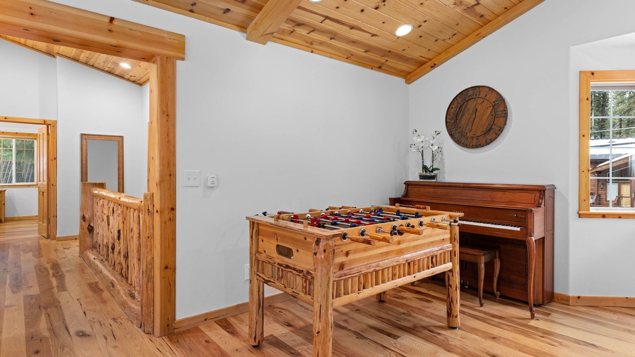 Photo of Bedroom in Tahoe Pines