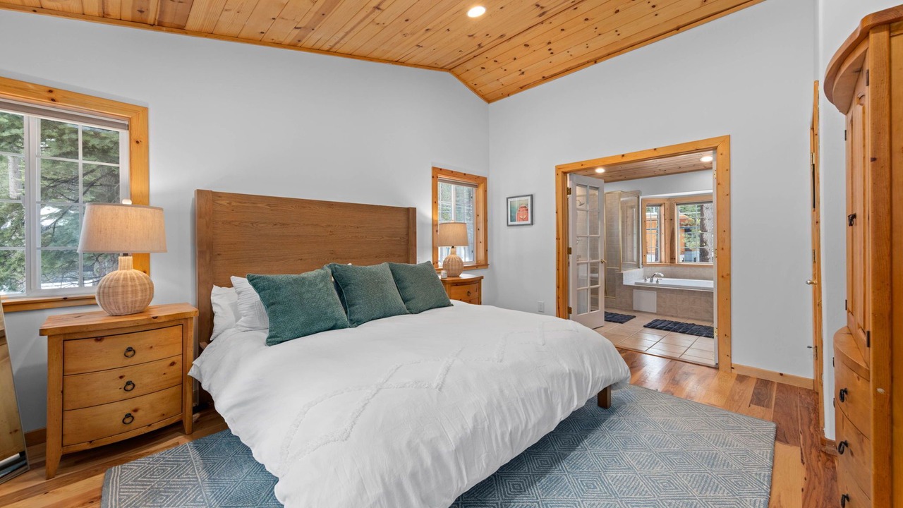 Photo of Bedroom in Tahoe Pines