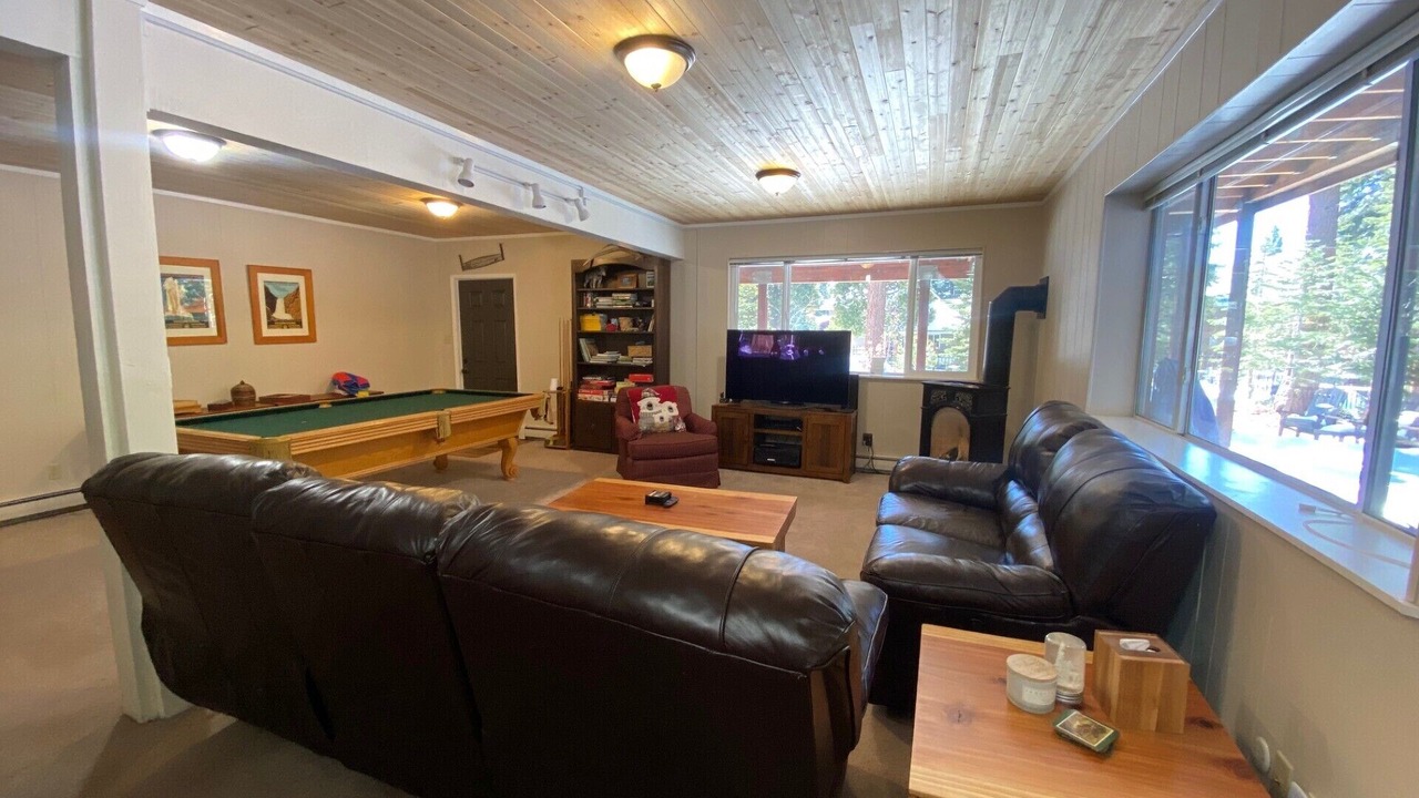 Photo of Livingroom in Carnelian Bay