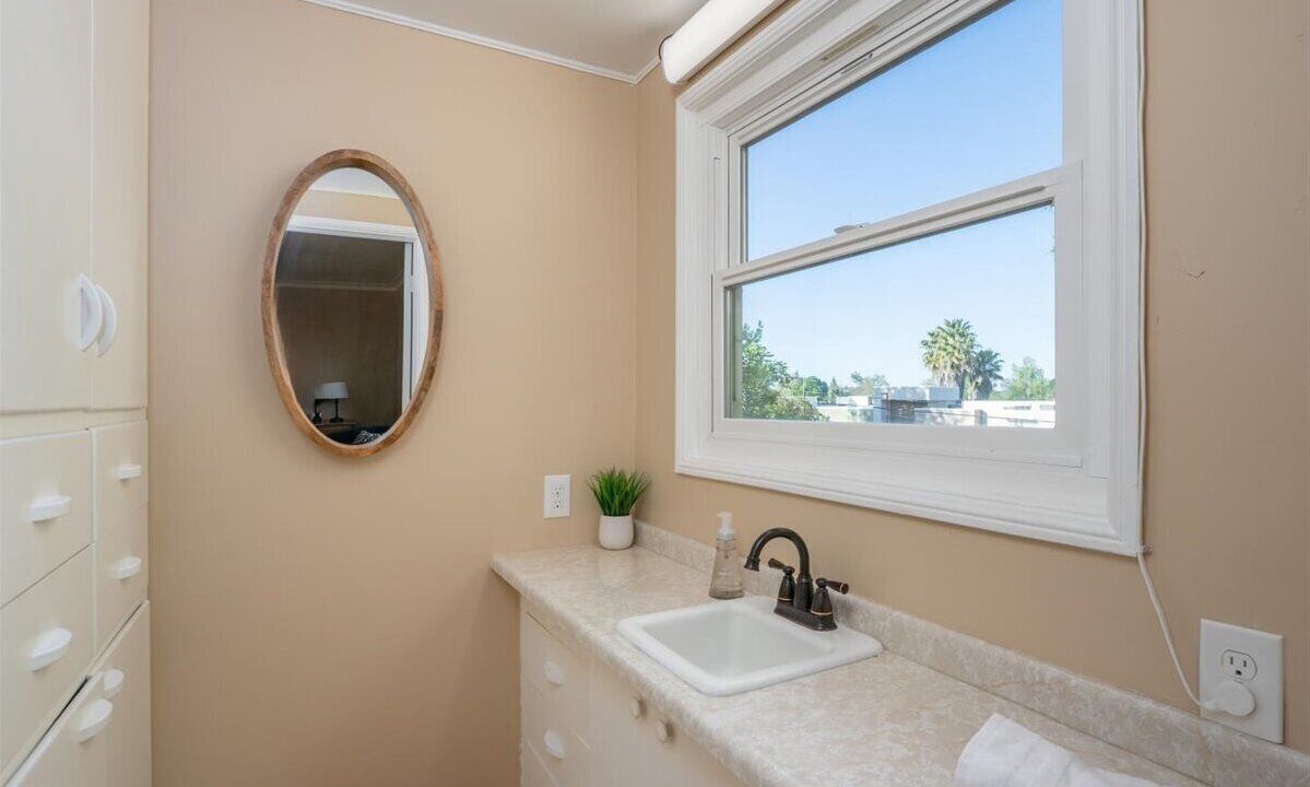Photo of Bathroom in Red Bluff