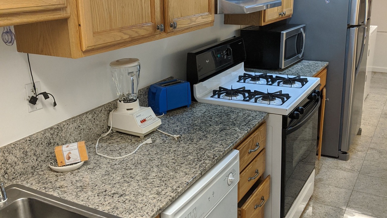 Photo of Kitchen in Lakeshore