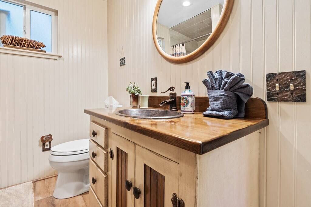 Photo of Bathroom in Sugar Pine