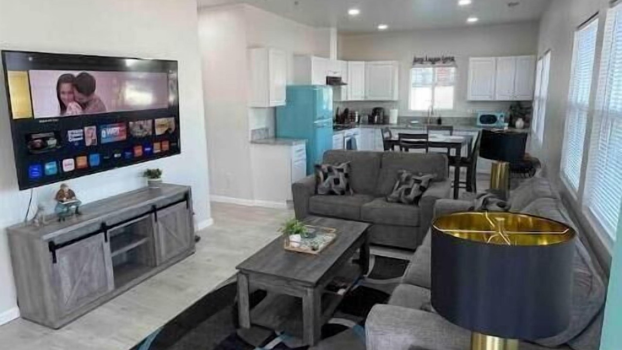 Photo of Livingroom in Porterville