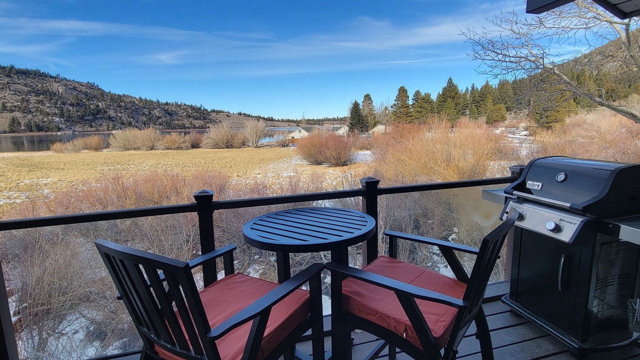 Photo of Patio Balcony in June Lake