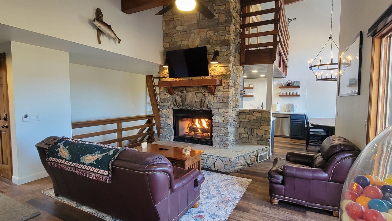 Photo of Bedroom in June Lake
