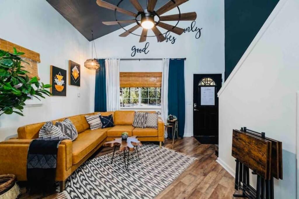Photo of Livingroom in Sierra Village