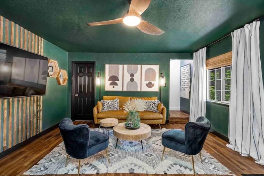 Photo of Livingroom in Sierra Village
