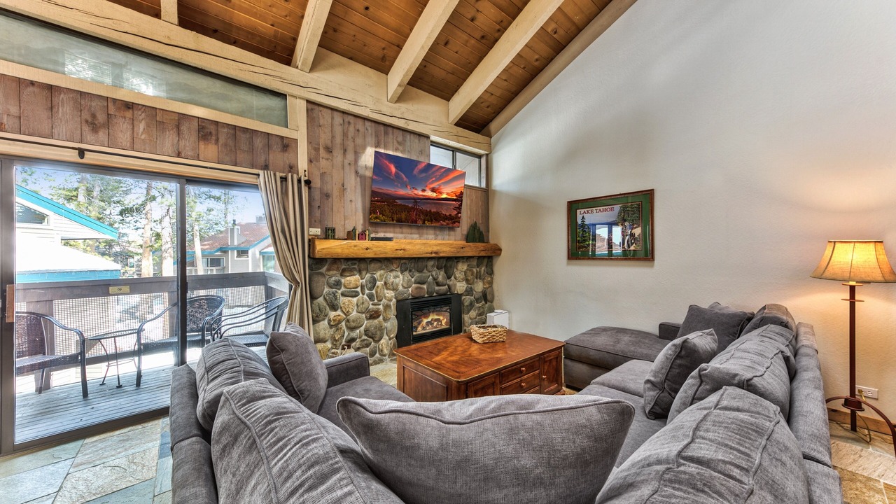 Photo of Livingroom in South Lake Tahoe