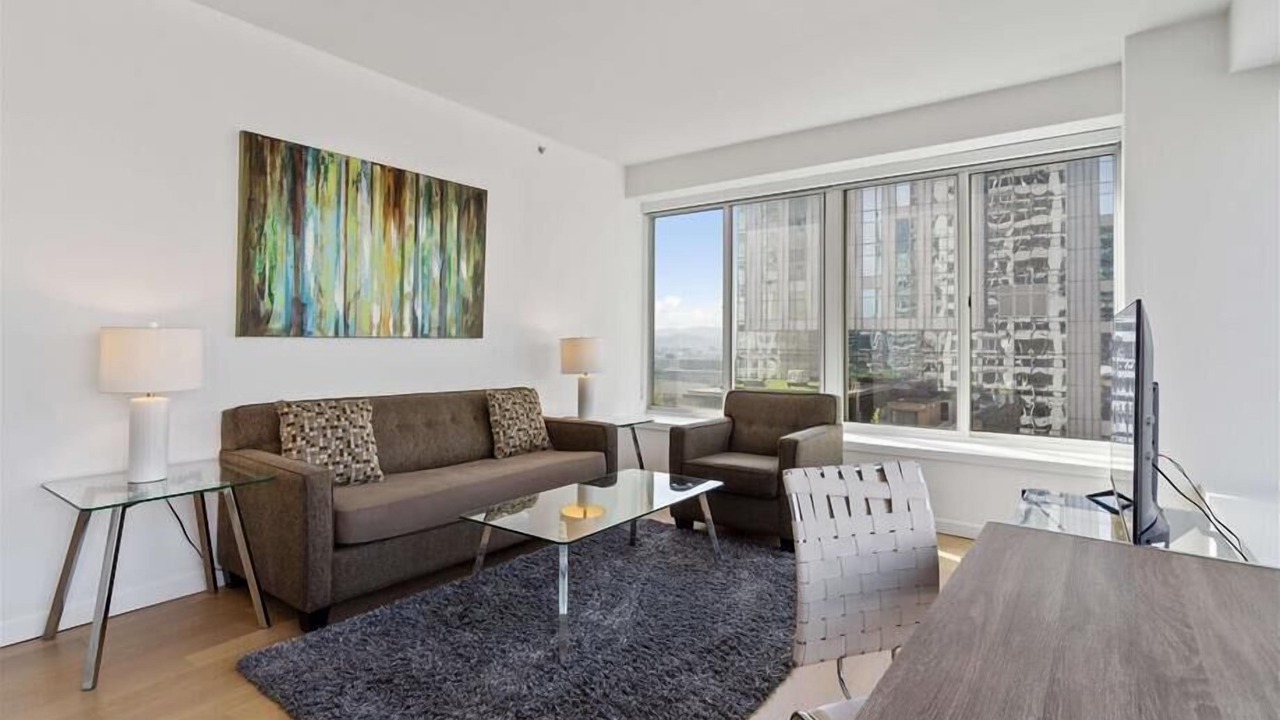 Photo of Bedroom in Downtown San Francisco