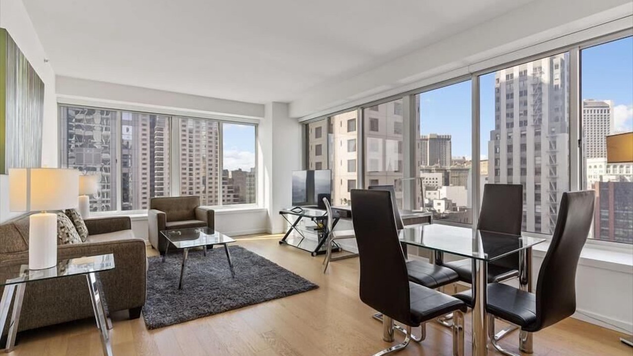 Photo of Bedroom in Downtown San Francisco