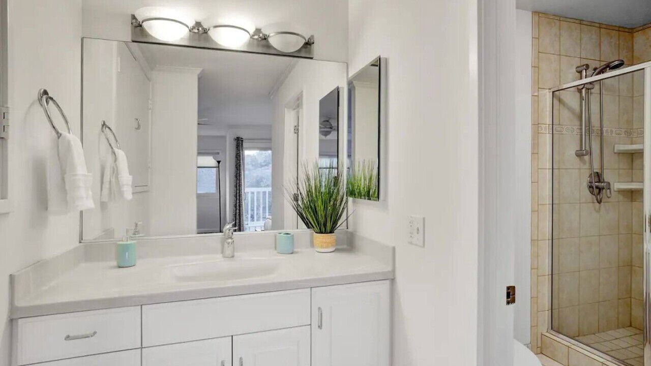 Photo of Bathroom in San Rafael