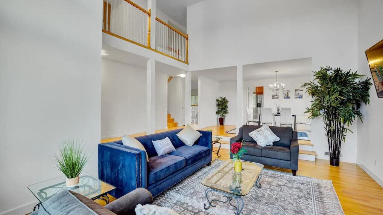 Photo of Livingroom in San Rafael