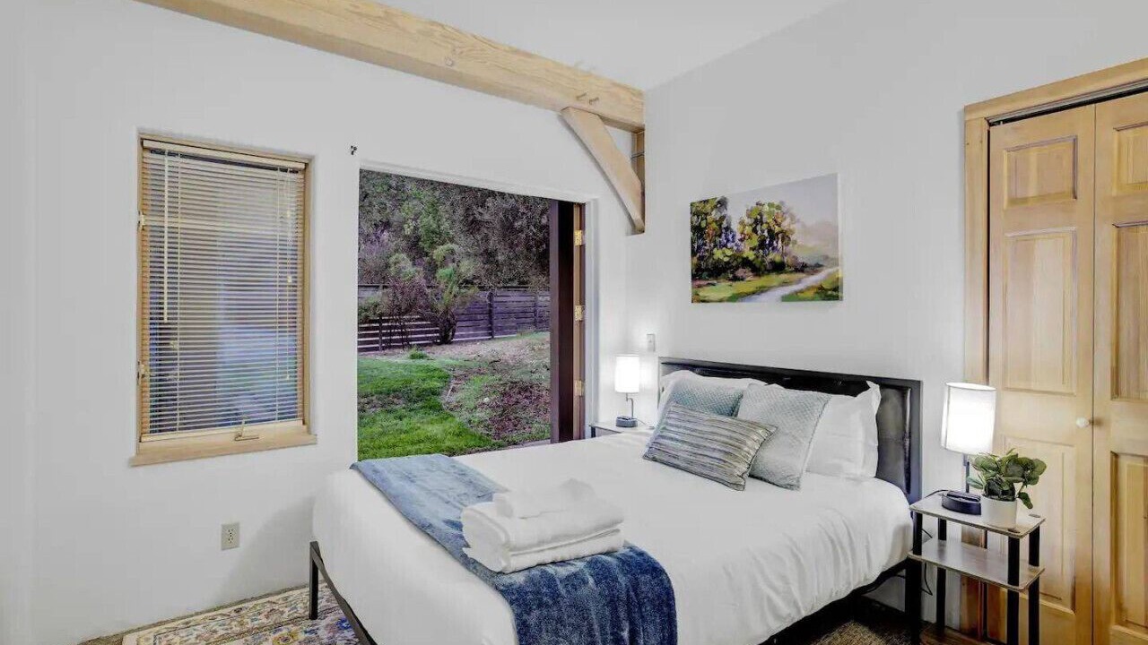 Photo of Bedroom in Sleepy Hollow