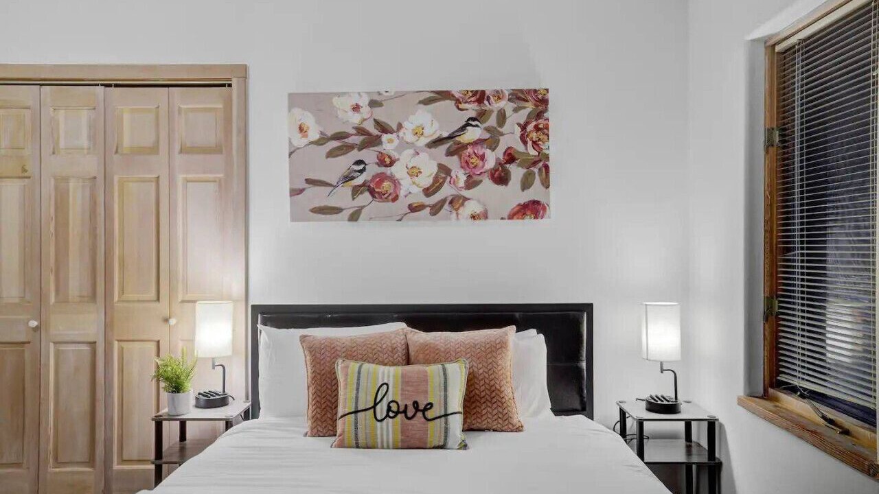 Photo of Bedroom in Sleepy Hollow