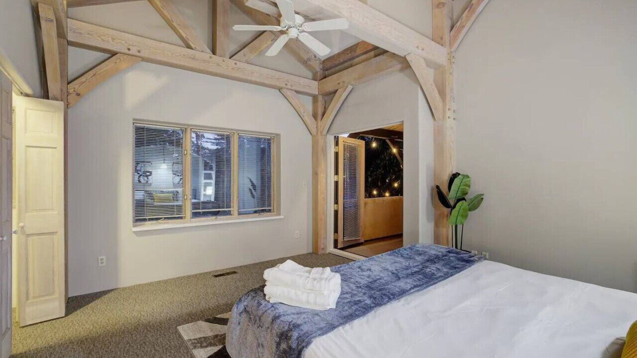 Photo of Bedroom in Sleepy Hollow