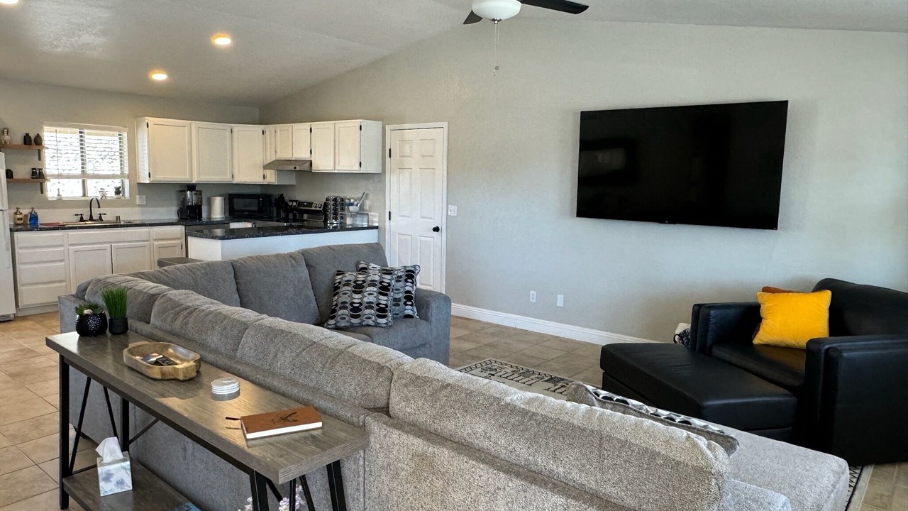 Photo of Livingroom in Lake Havasu City