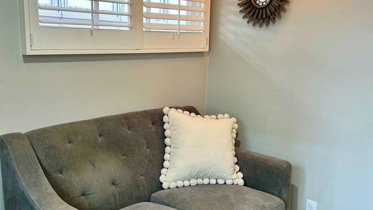 Photo of Livingroom in Burlingame