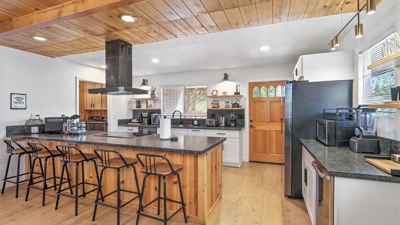Photo of Kitchen in Yosemite Forks